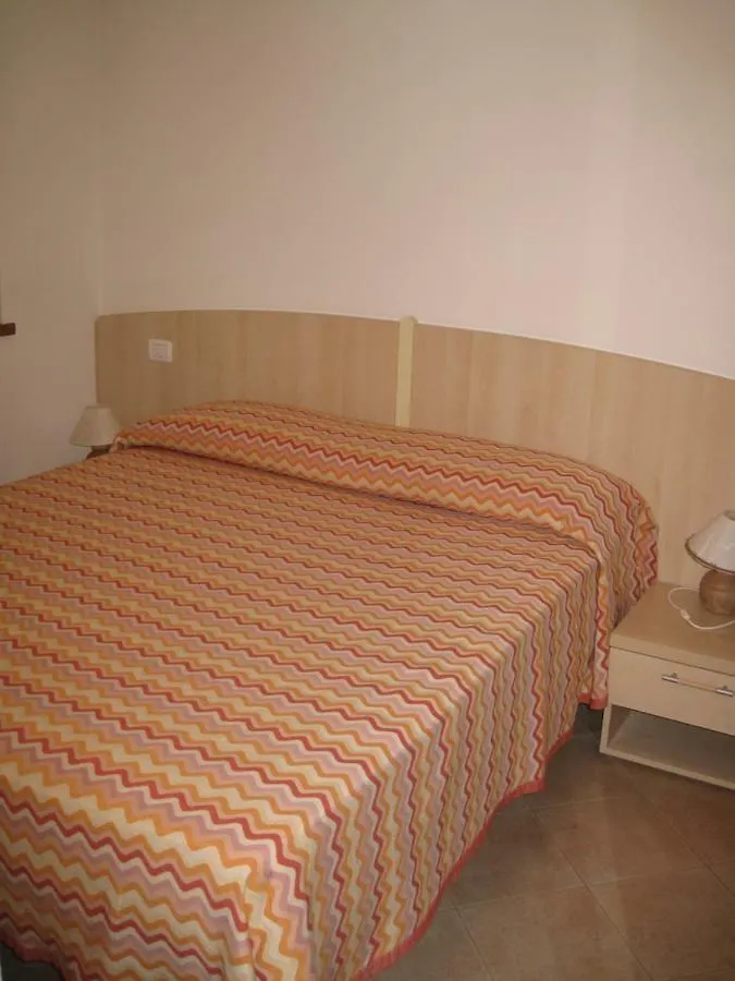 Residenza Cristina Aparthotel Brenzone sul Garda