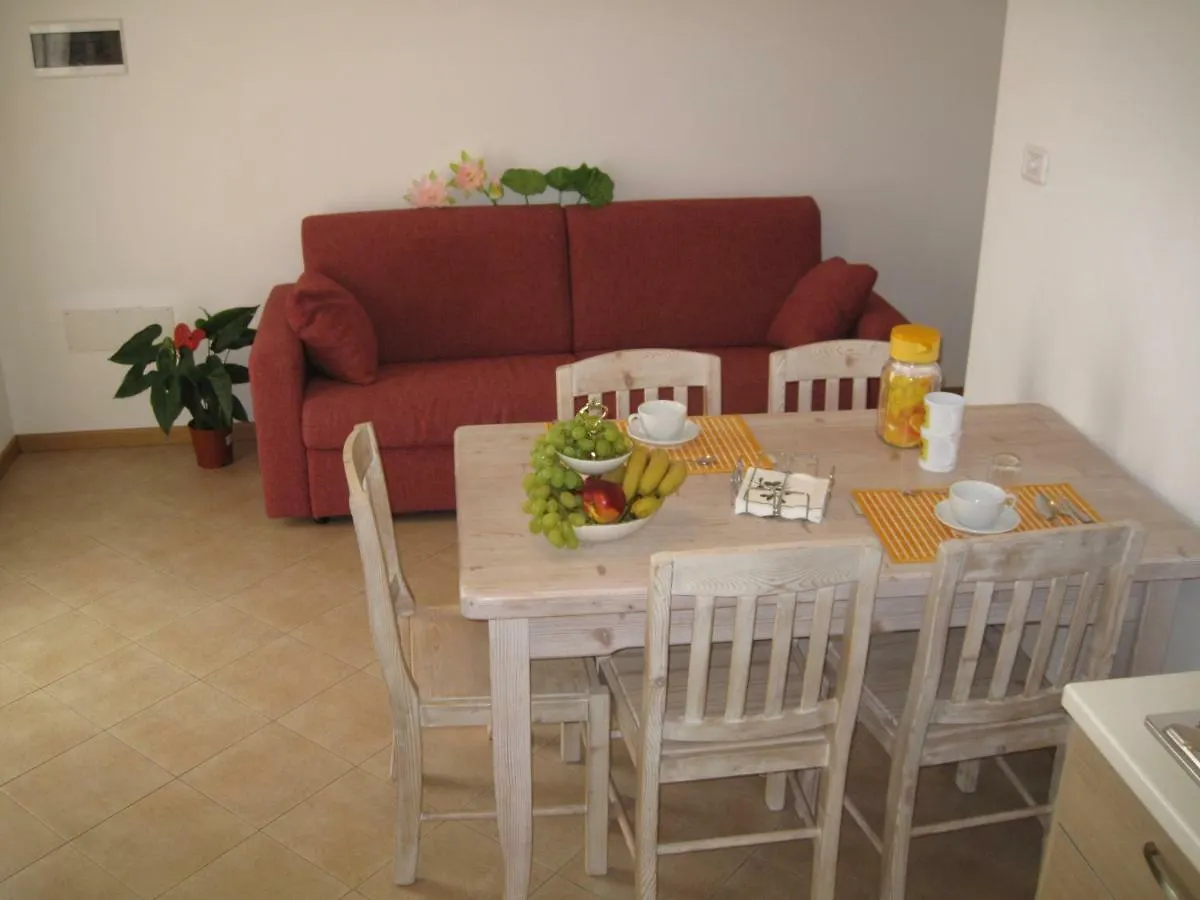 Residenza Cristina Aparthotel Brenzone sul Garda