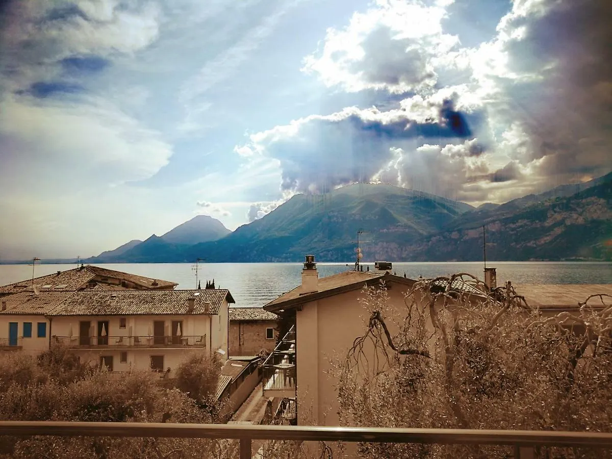 Residenza Cristina Aparthotel Brenzone sul Garda 0*,