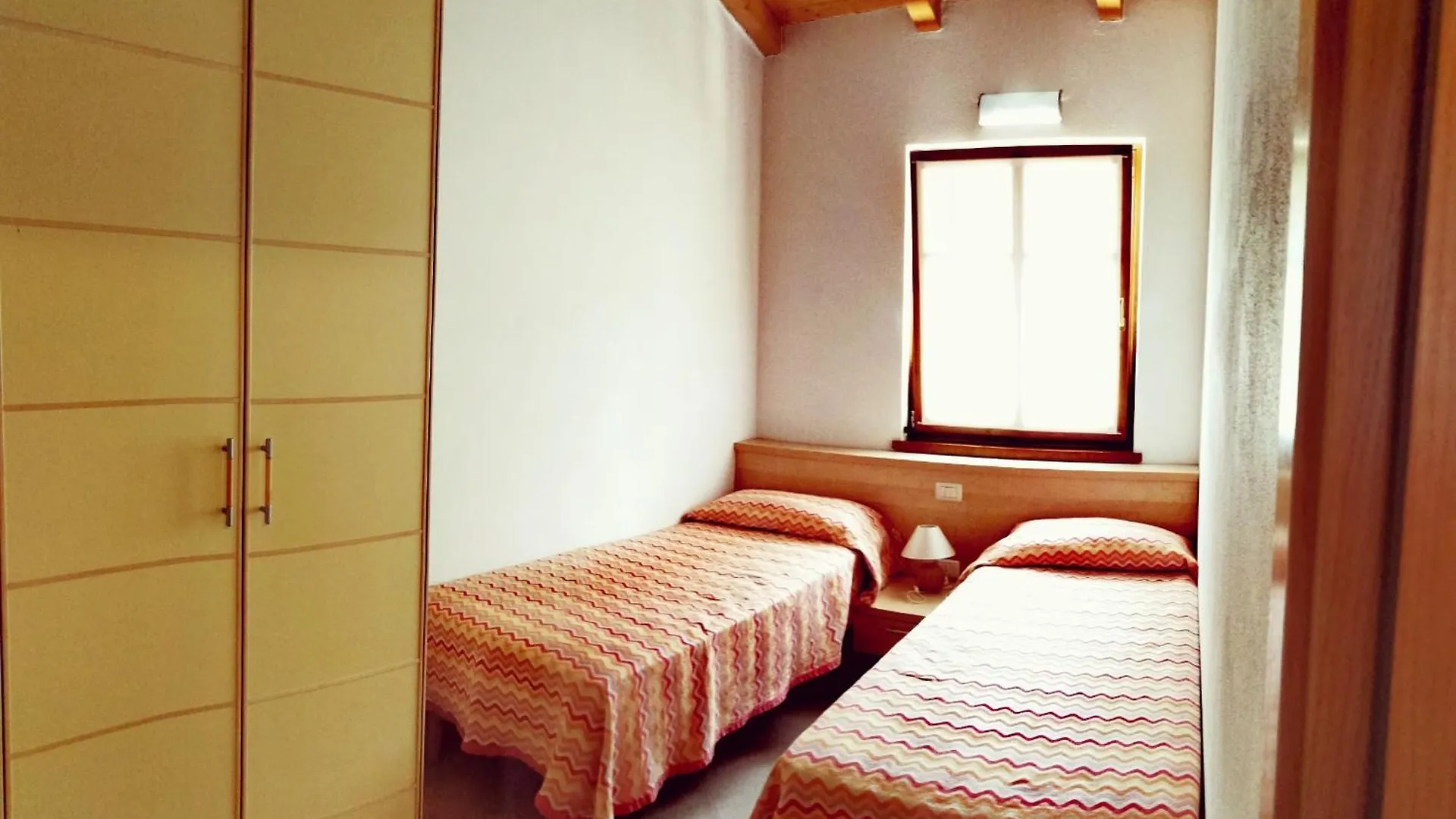 Residenza Cristina Aparthotel Brenzone sul Garda